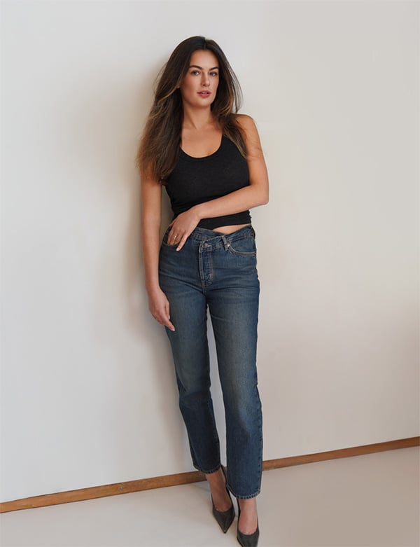 Vrouwelijk model met bruin haar Mara