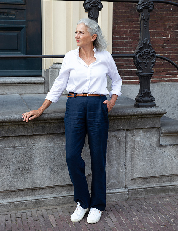 Senioren model met grijs haar Marga