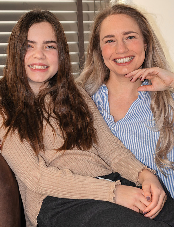 Kindermodel met bruin haar Fleur Oe.