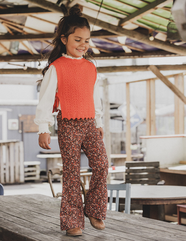 Kindermodel met bruin haar Mayvi