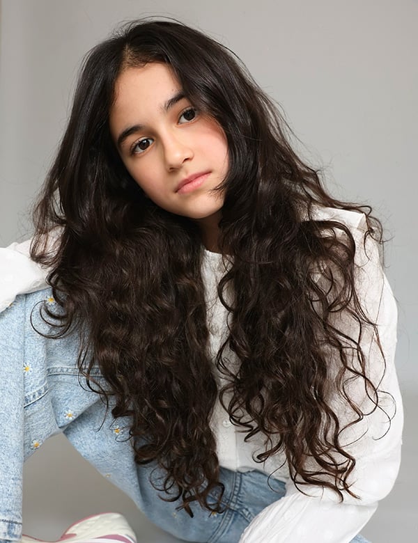 kindermodel met donkerbruin haar Melisa Cif