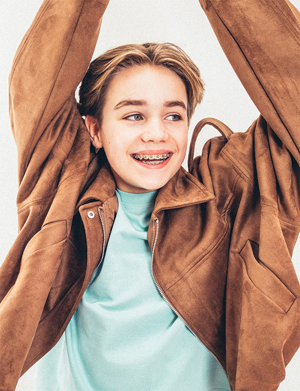 Tienermodel met blond haar Mik G.