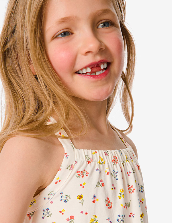 Kindermodel blond haar Mila Minou