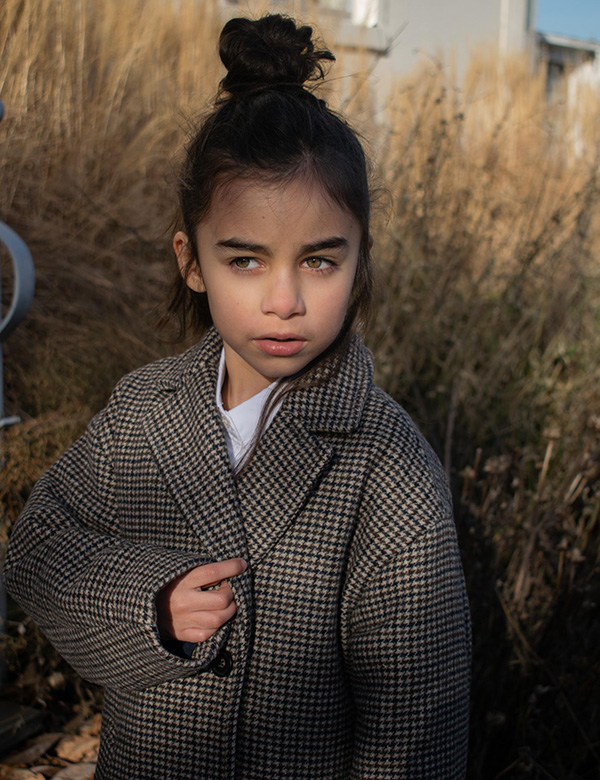 Kindermodel met bruin haar Mila