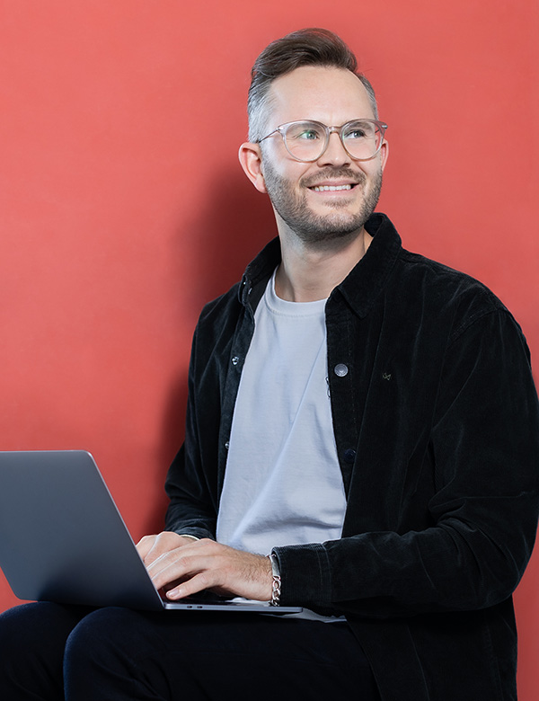 Mannelijk model Morten met donkerblond haar