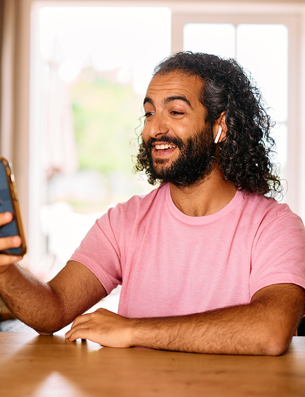 Mannelijk model met zwart haar Nassim