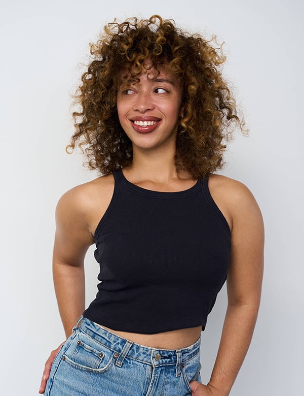 Vrouwelijke model met bruin haar Nina B.