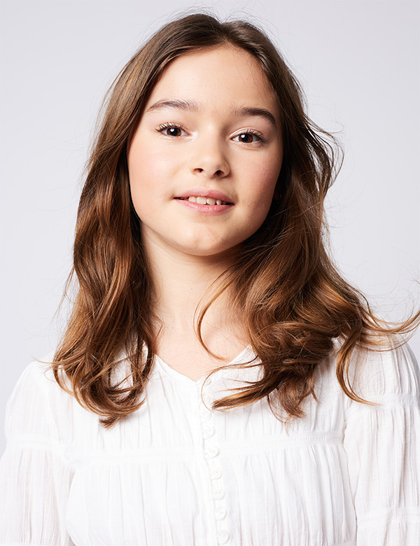 Kindermodel met lichtbruin haar Nine