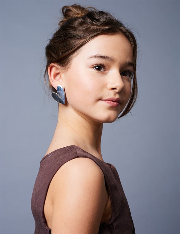 Kindermodel met lichtbruin haar Nine