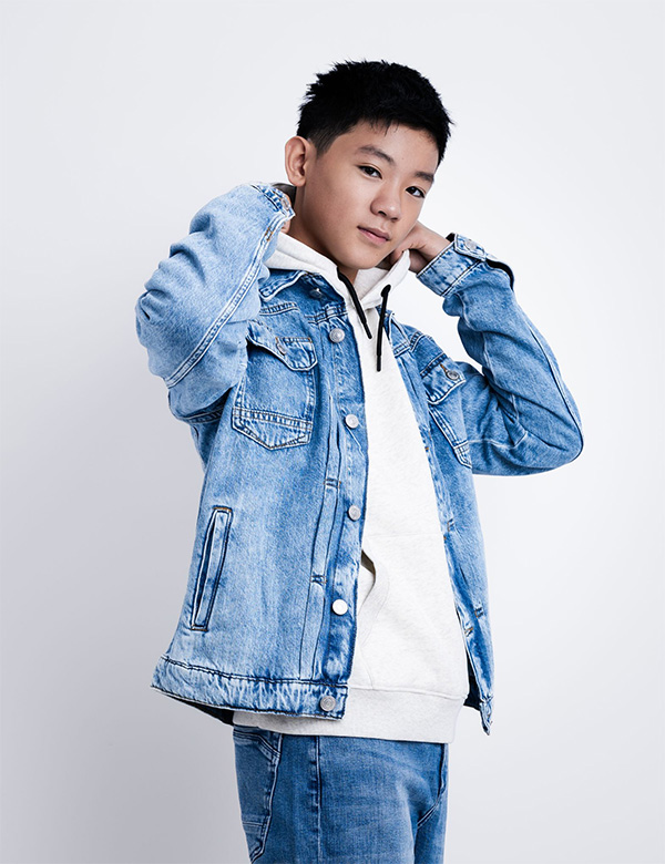 Kindermodel met zwart haar Noah