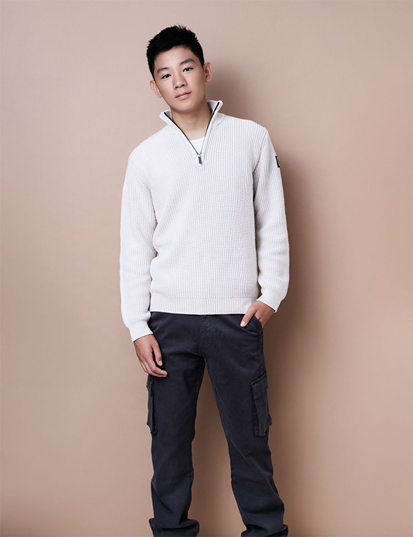 Kindermodel met zwart haar Noah