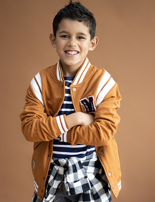 Kindermodel met zwart haar Noah