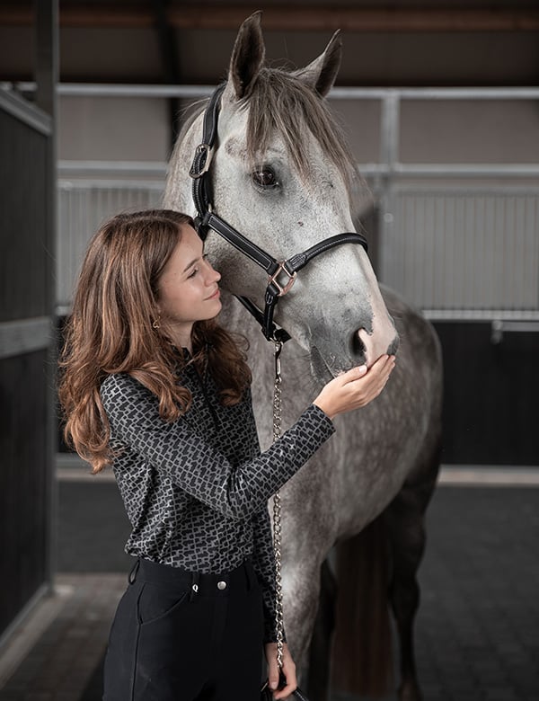 Tienermodel met bruin haar Noemie H.
