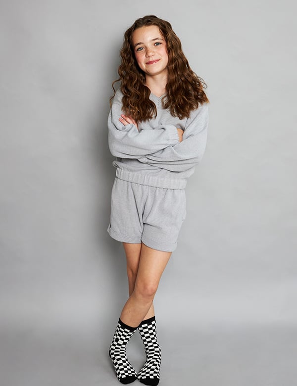 Kindermodel met bruin haar Nynthe