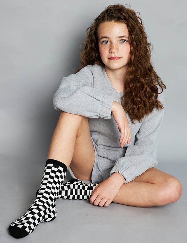 Kindermodel met bruin haar Nynthe