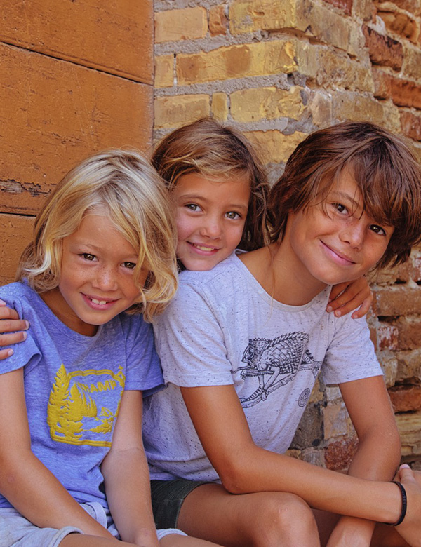 Kindermodel met blond haar Ole