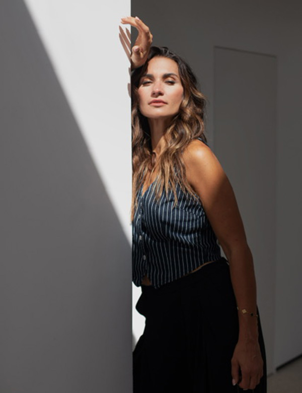 vrouwelijkmodel bruin haar Olga