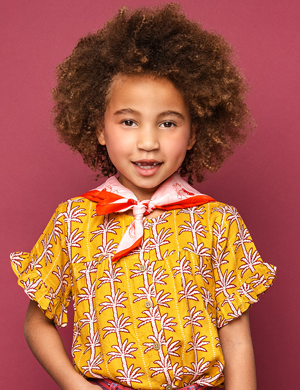 kindermodel met kroes haar Olivia V.