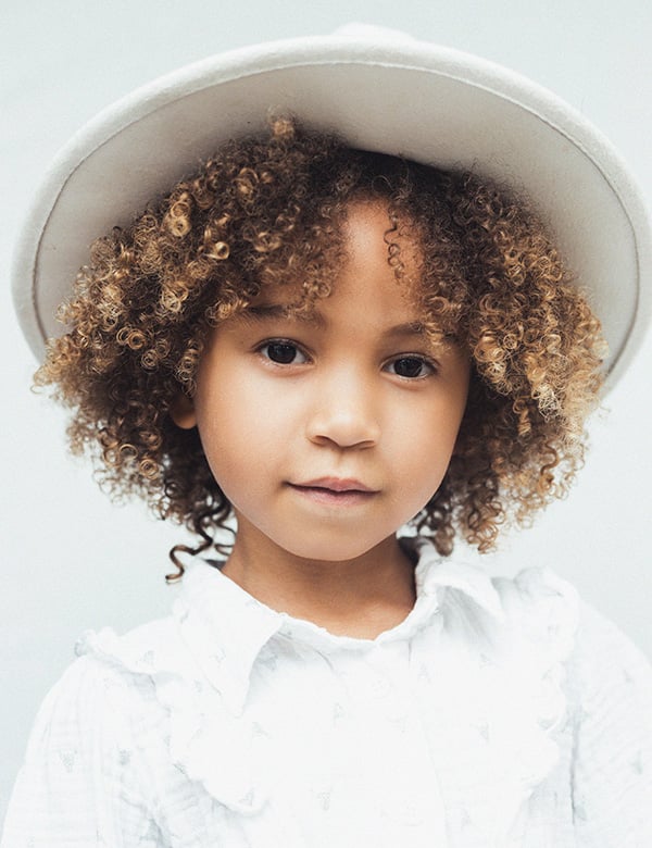 Kindermodel met krullend haar Olivia V.