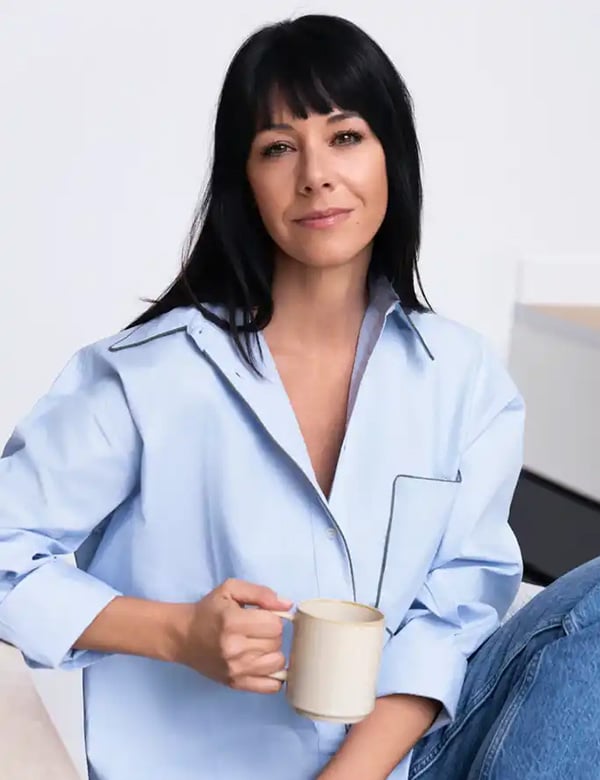 vrouwelijk model met donker haar Petra Gy.