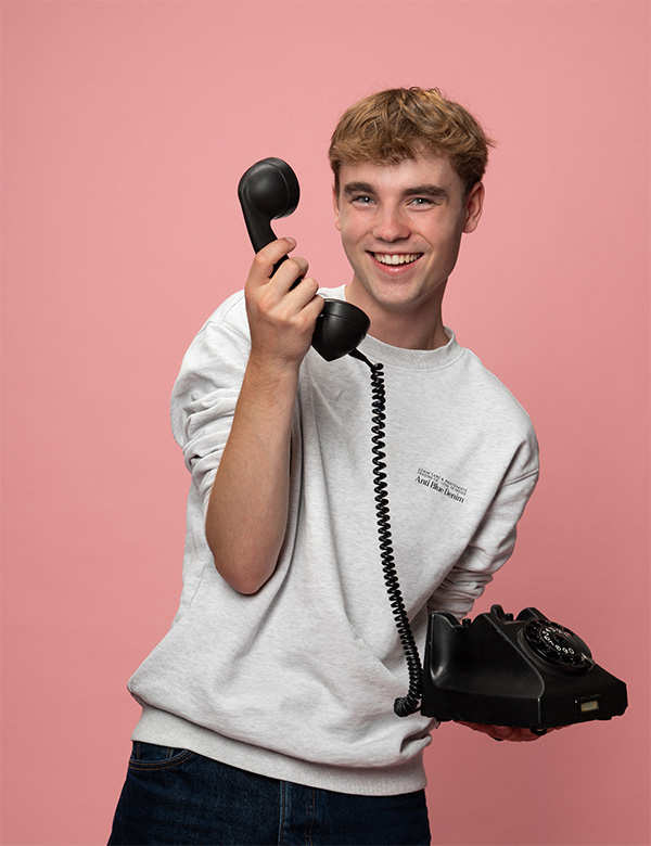 Tienermodel met bruin haar Philippe K.