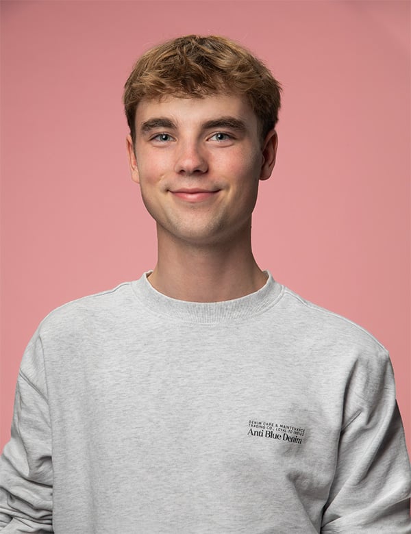 Tienermodel met bruin haar Philippe K.