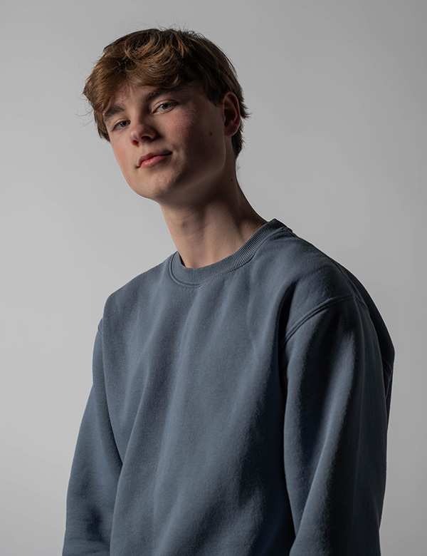 Kinderlijk model met bruin haar Philippe.