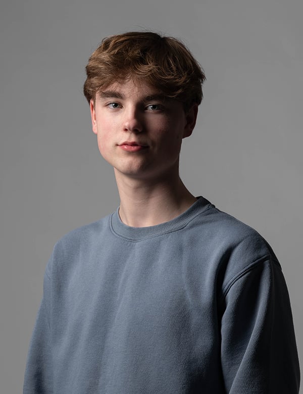 Kinderlijk model met bruin haar Philippe.