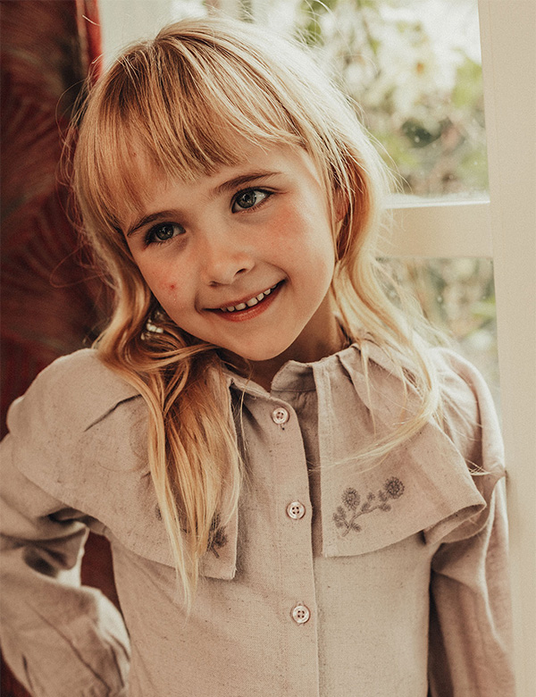 Kindermodel met blond haar Pip