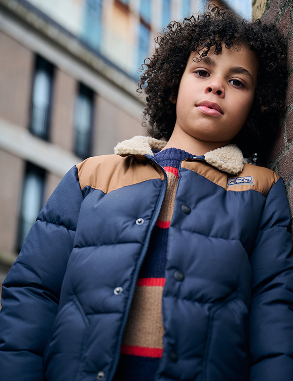 Kindermodel met bruin haar Quani