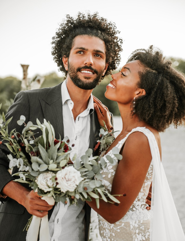 Mannelijk model met zwart haar Reza