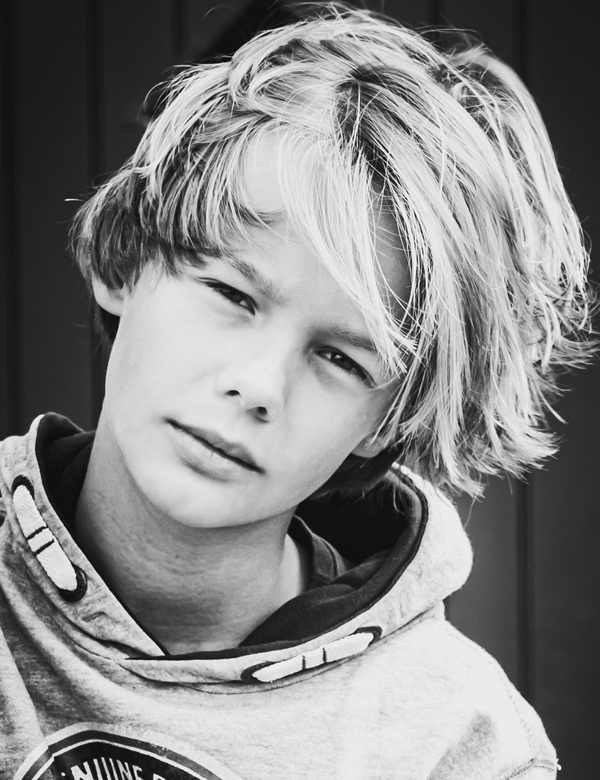 Kindermodel met blond haar Rick