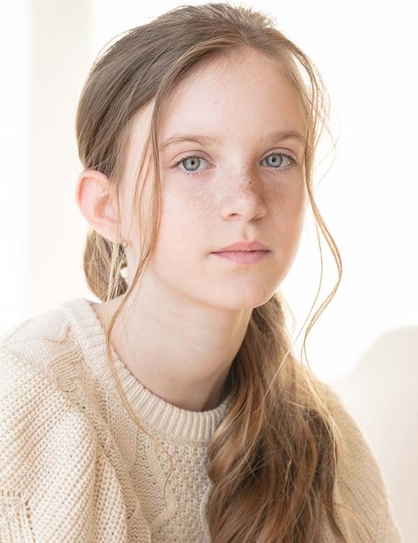 Kindermodel met bruin haar Robyn
