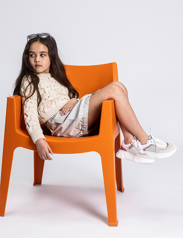 Kindermodel bruin haar Row