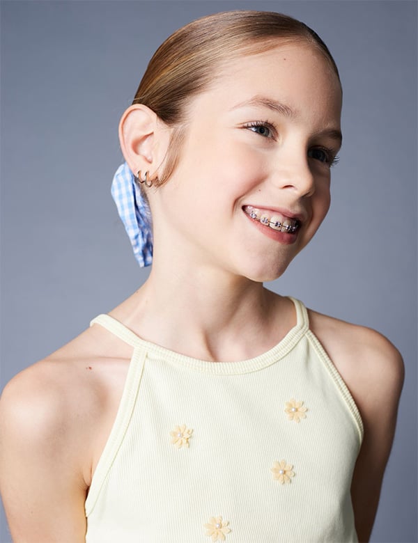 Kindermodel met blond haar Saar V.