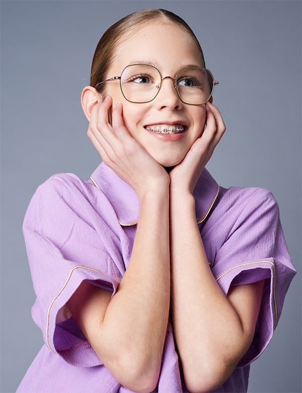 Kindermodel met blond haar Saar V.