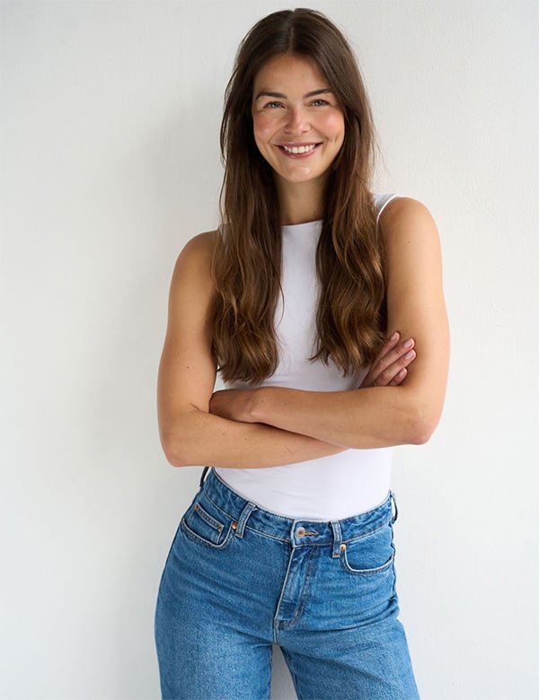 Vrouwelijk model met bruin haar Sanne K.