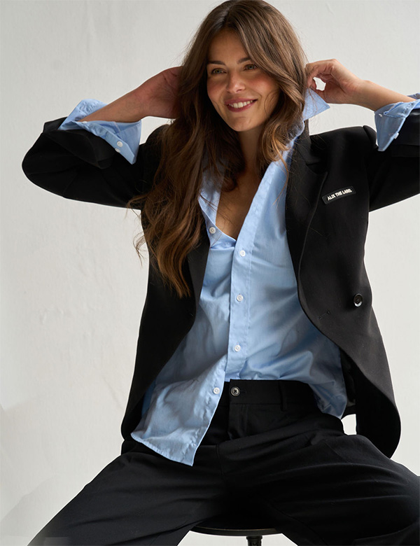 Vrouwelijk model met bruin haar Sanne K.