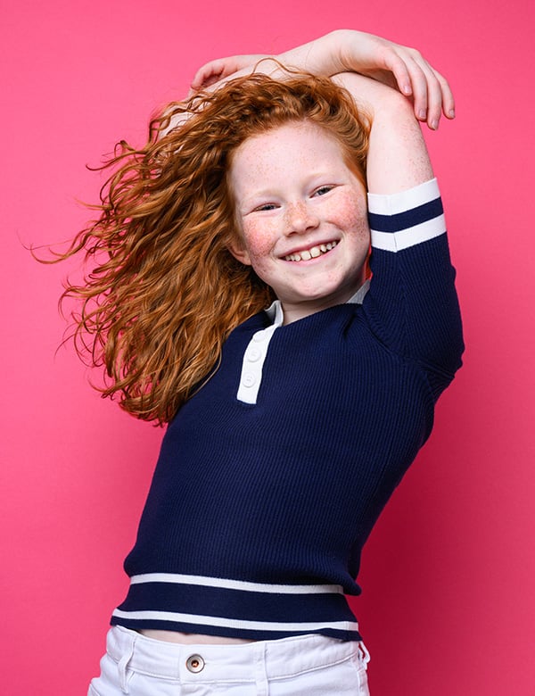 meisjes kindermodel met rode krullen Sarah V.
