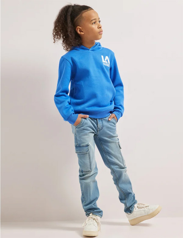 Kindermodel met donkerbruin haar Savère