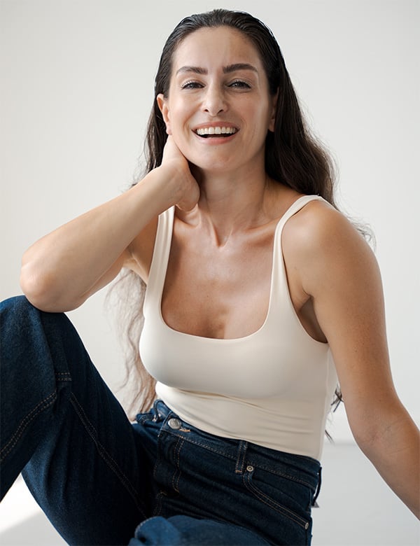 Vrouwelijk model Senem