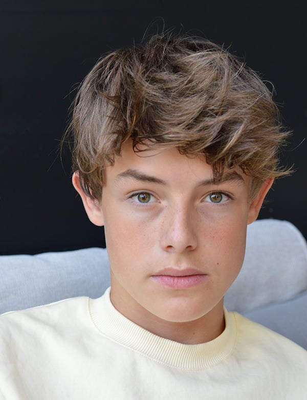 Kindermodel met kort bruin haar Sep J.