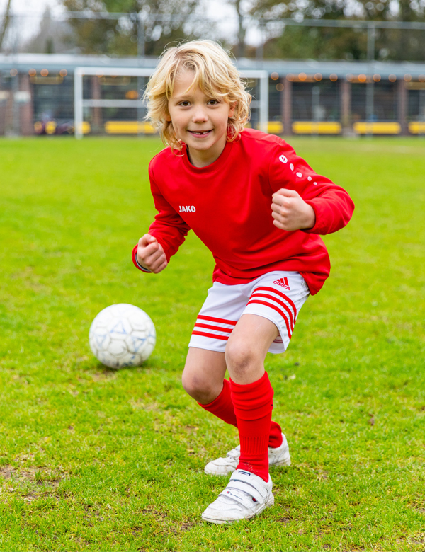 Kindermodel met blond haar Seth