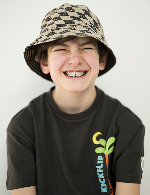 Kindermodel bruin haar Simon