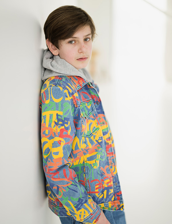 Kindermodel bruin haar Simon