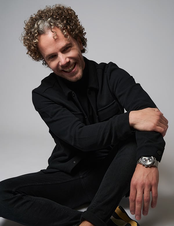 Mannelijk model blonde krullen Stefan P.