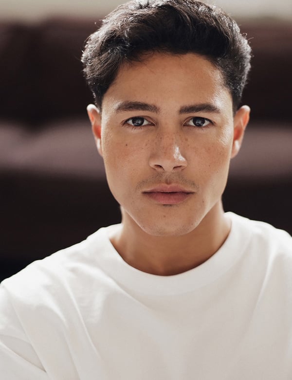 Mannelijk model met donker haar Tarik R.