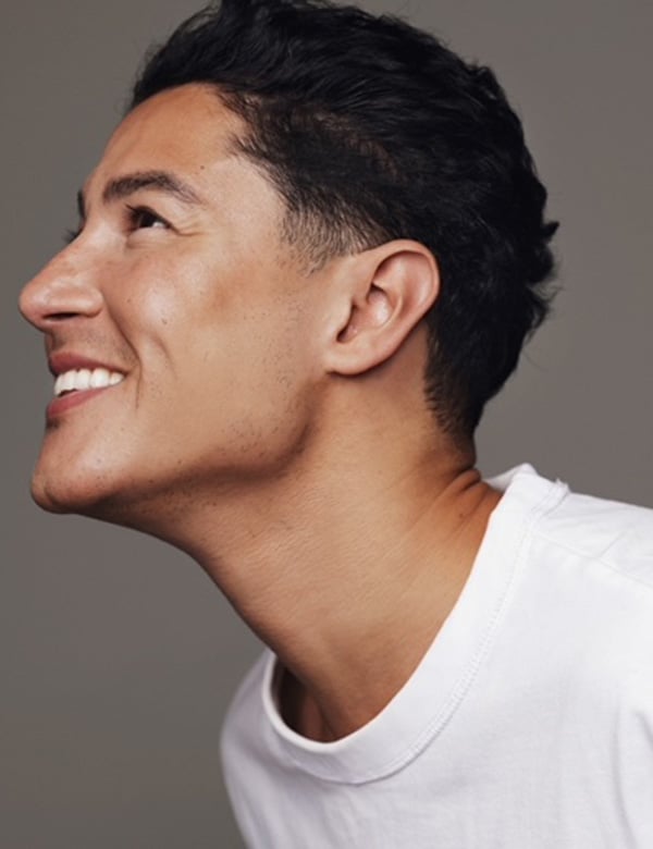 Mannelijk model met donker haar Tarik R.