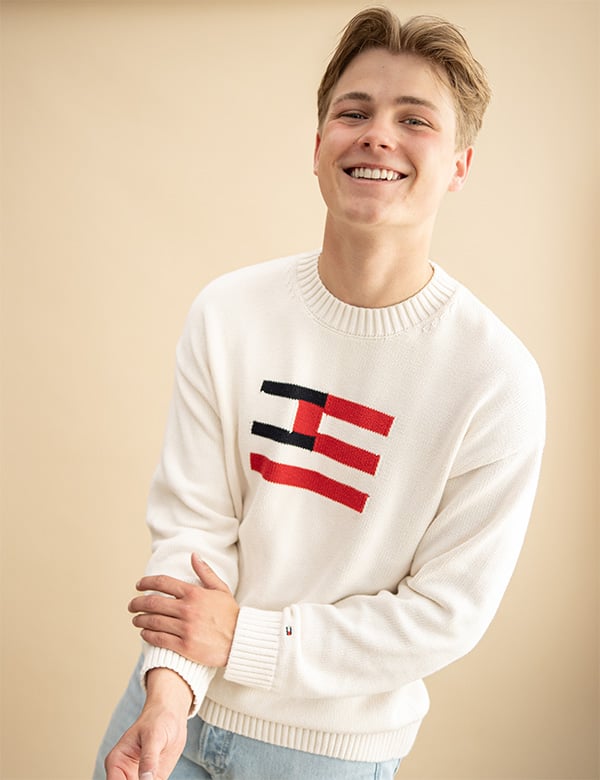 Mannelijk model met blond haar Thimo