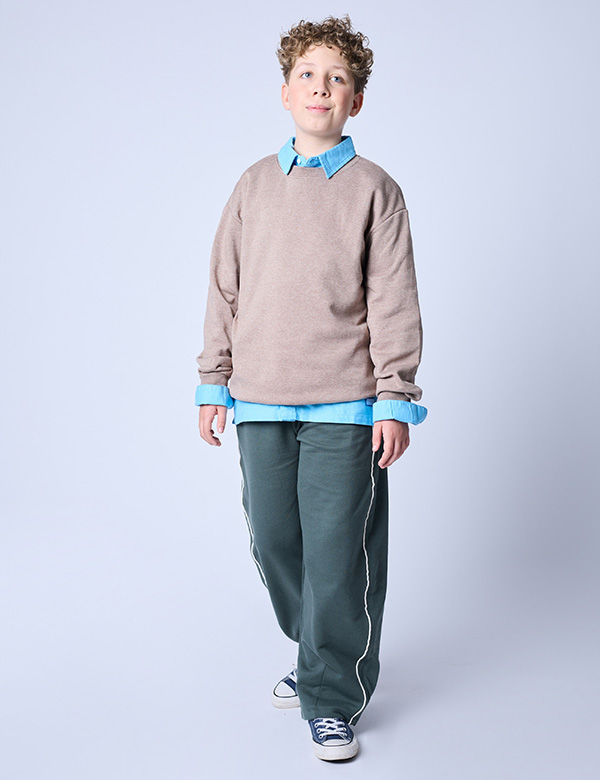Kinderlijk model met blond haar Thor.